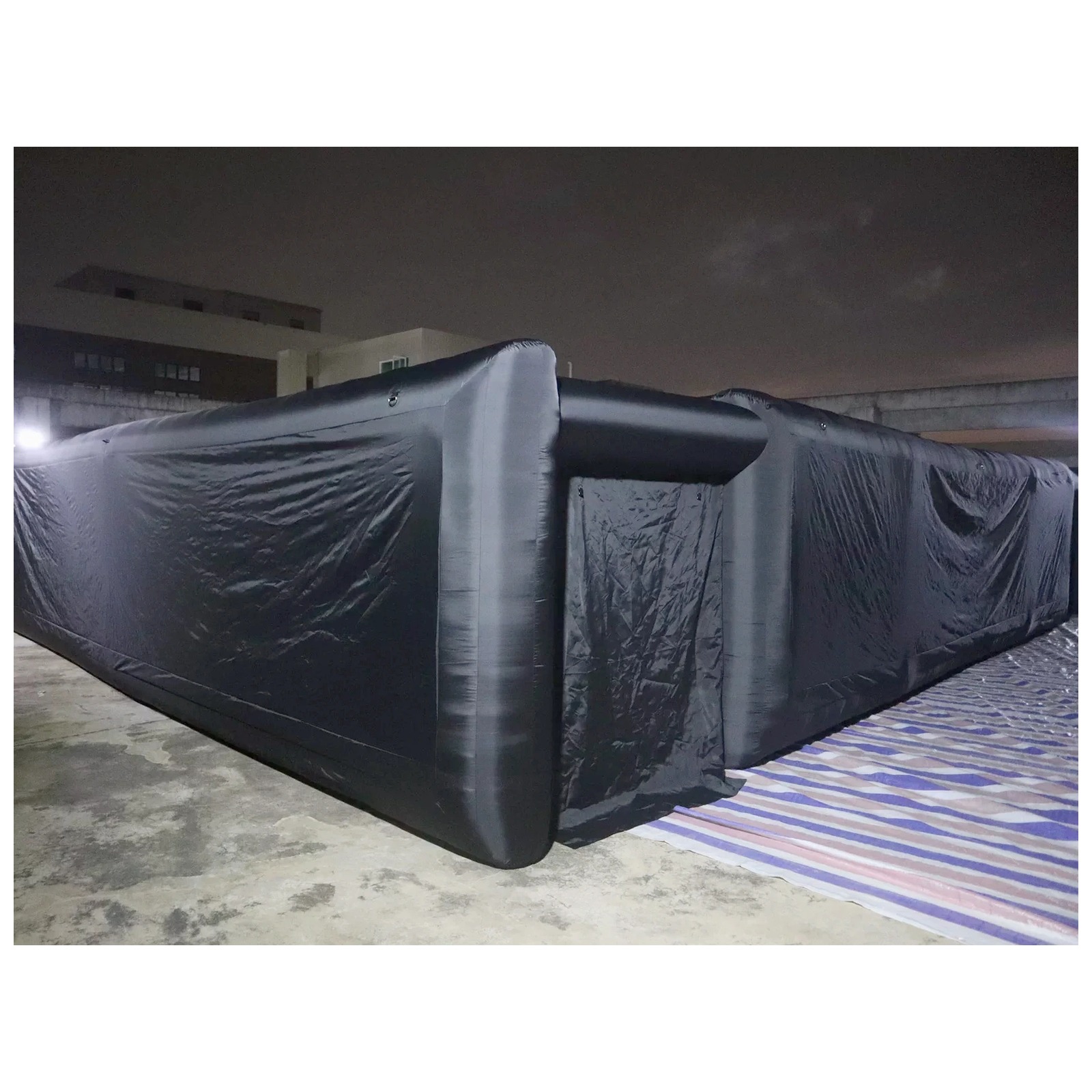 大型無地ブラックインフレータブル迷路 12×12m 39×3 - Kids Outdoor Fun のレビューと価格